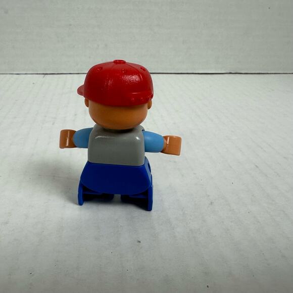 Duplo Child Boy Red Baseball Cap Hat Number 8 Shirt Figure Only LEGO - Picture 5 of 7